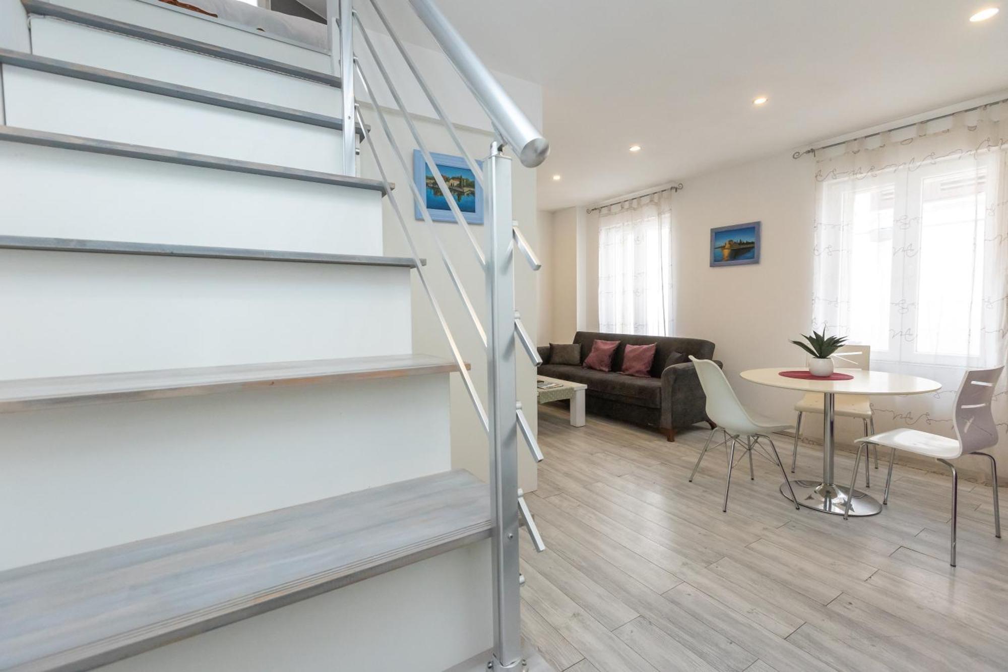 Alpha Loft 1Br Apartment In Center Zadar Eksteriør bilde