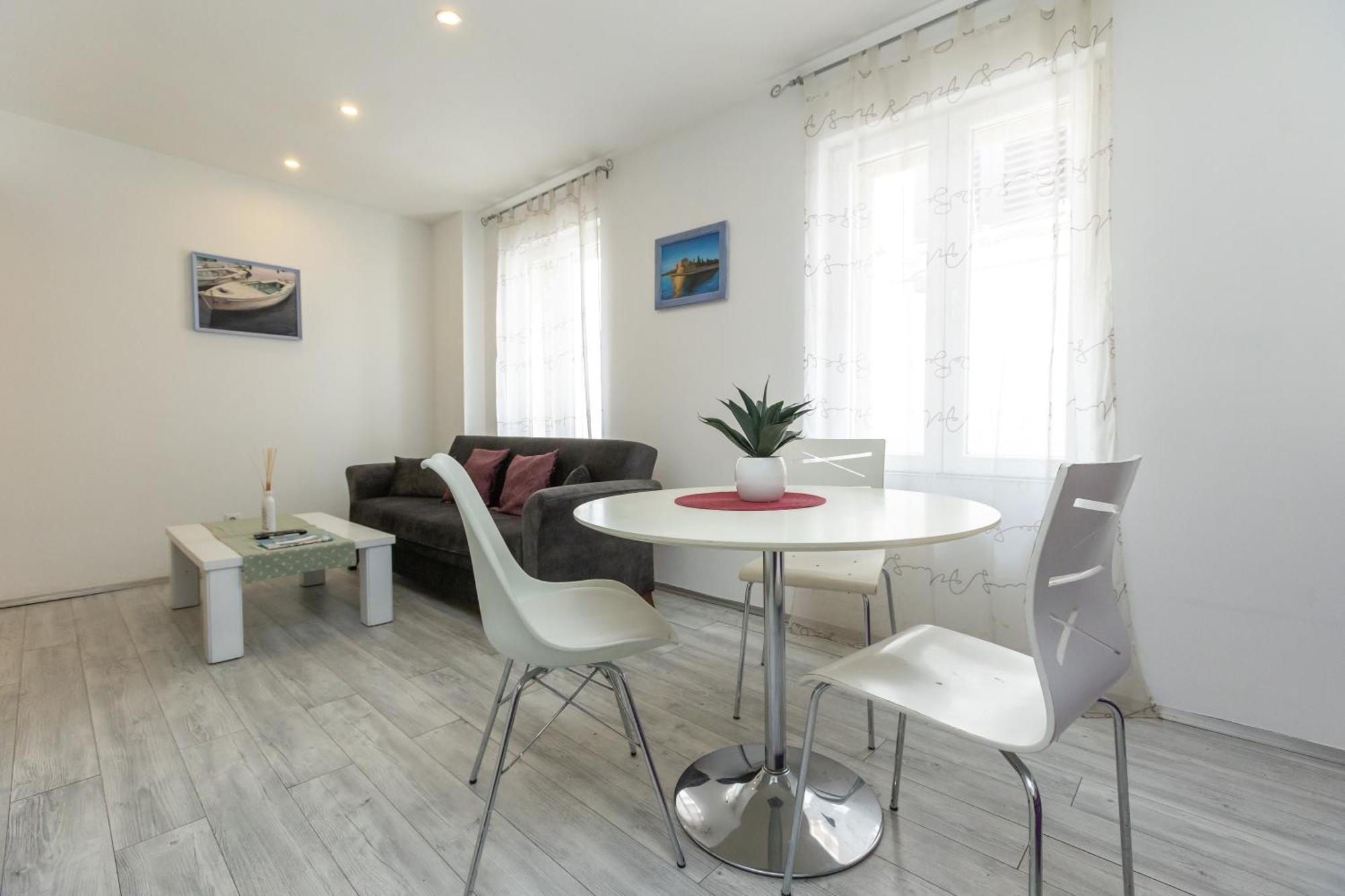 Alpha Loft 1Br Apartment In Center Zadar Eksteriør bilde