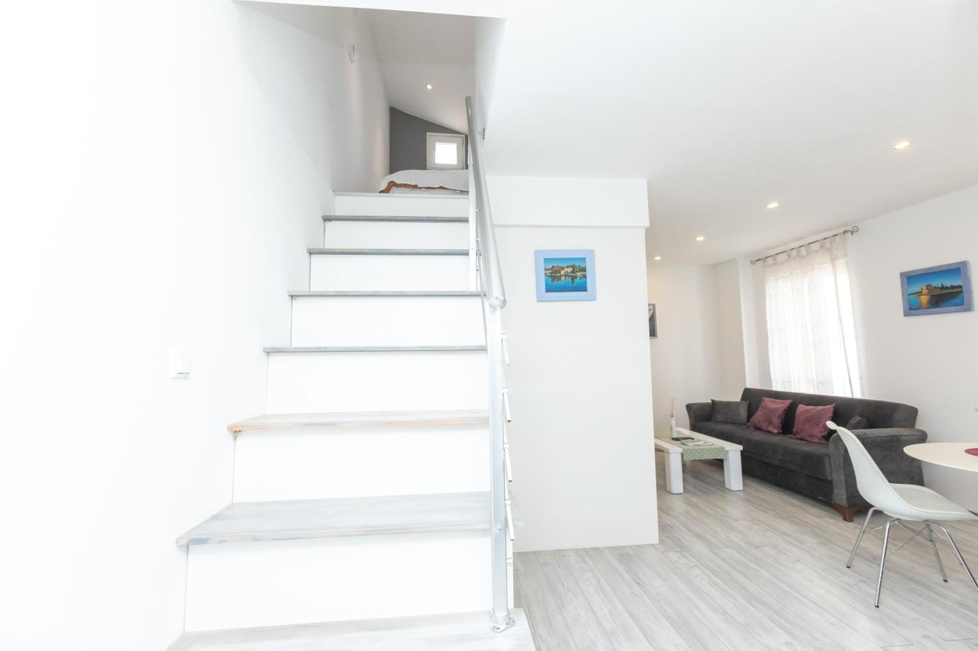 Alpha Loft 1Br Apartment In Center Zadar Eksteriør bilde
